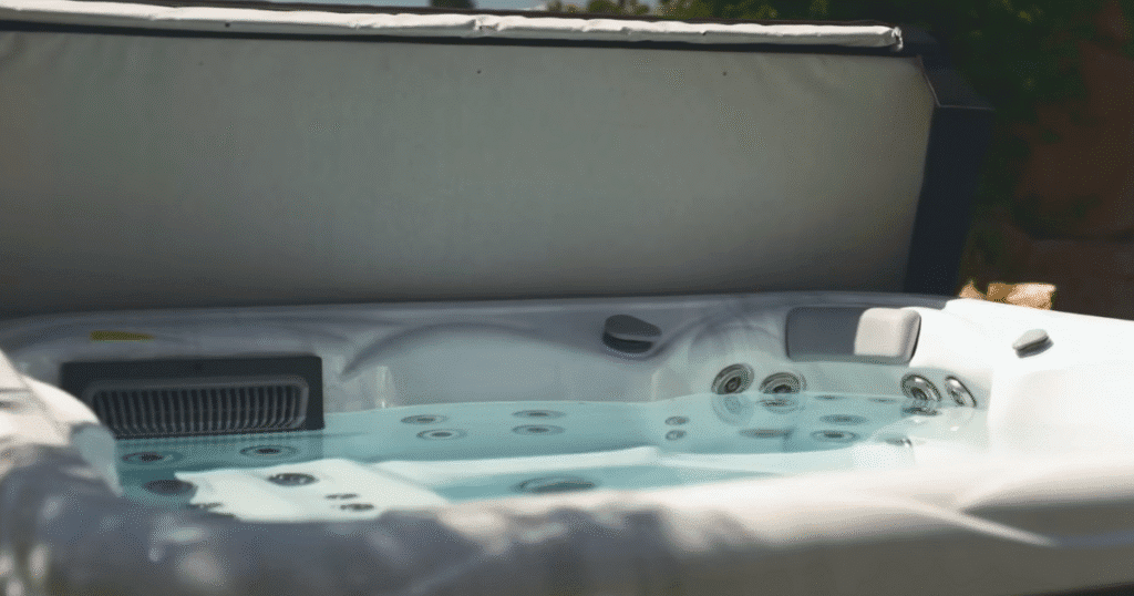 Bueno Spa Jersey Hot Tub uncovered